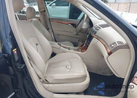 2004 Mercedes-Benz E 320 z USA, uszkodzony, nr VIN WDBUF65J64A410689